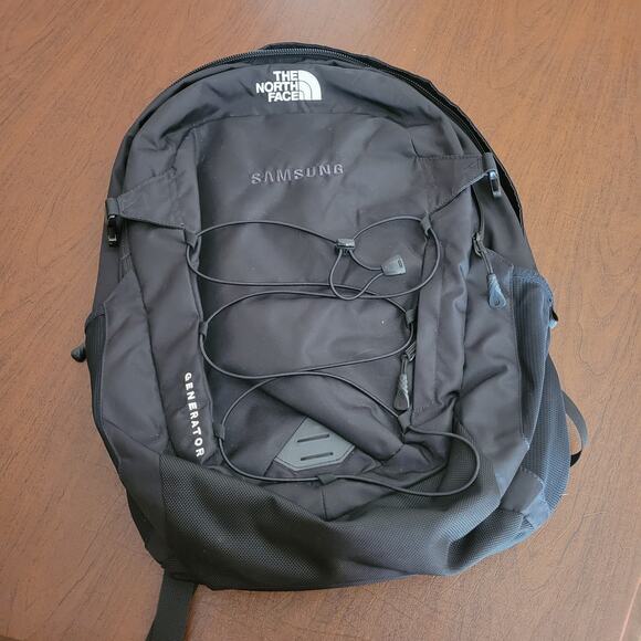 The North Face Generator Backpack Black Holds 15” Laptop - Picture 1 of 12